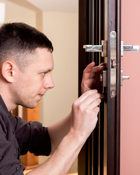 : Professional Locksmith For Commercial And Residential Locksmith Services in Wheeling